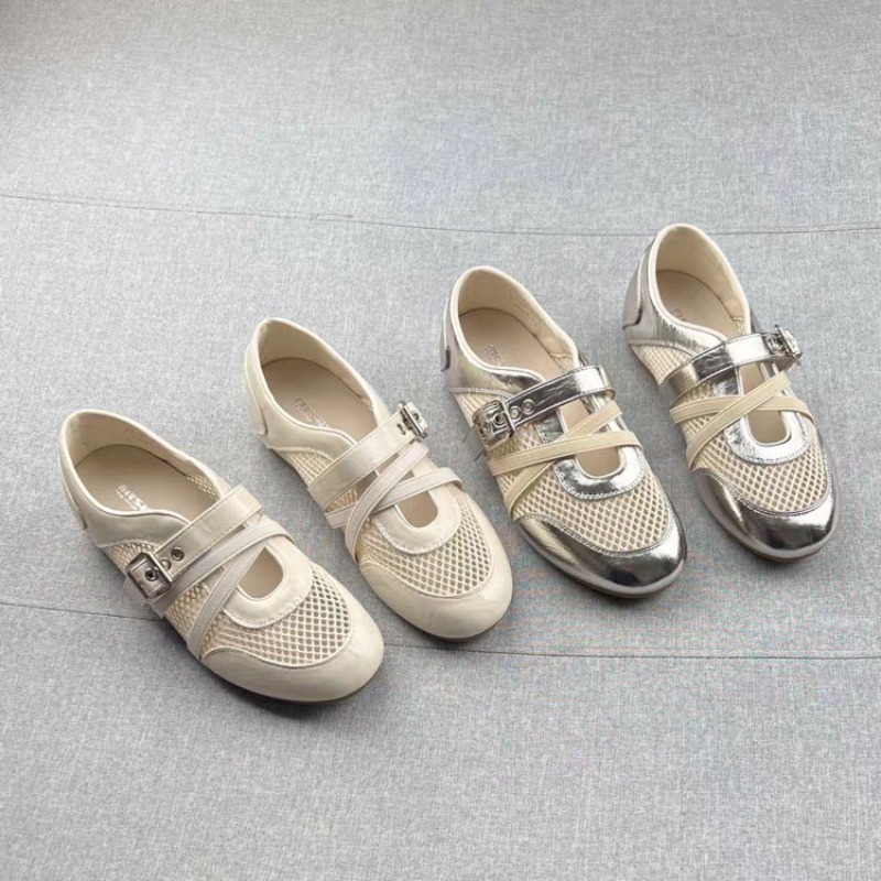 Women'S Shoes In Fashion - أحذية رياضية جديدة بتصميم منسوج مجوف
