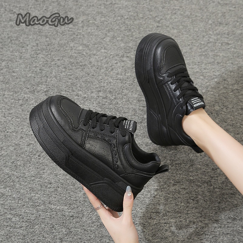 أحذية رياضية بيضاء نسائية لزيا - مراجعة Women Shoes Sale وسعره