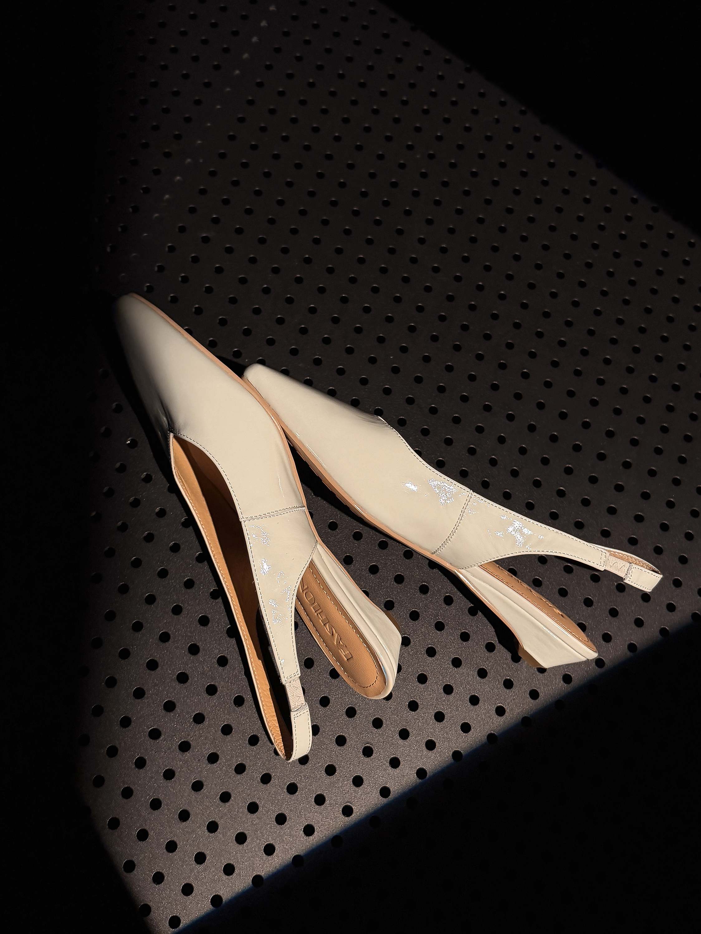 حذاء نسائي أنيق من لينكيسن 202 - مراجعة Women Shoes Branded وسعره
