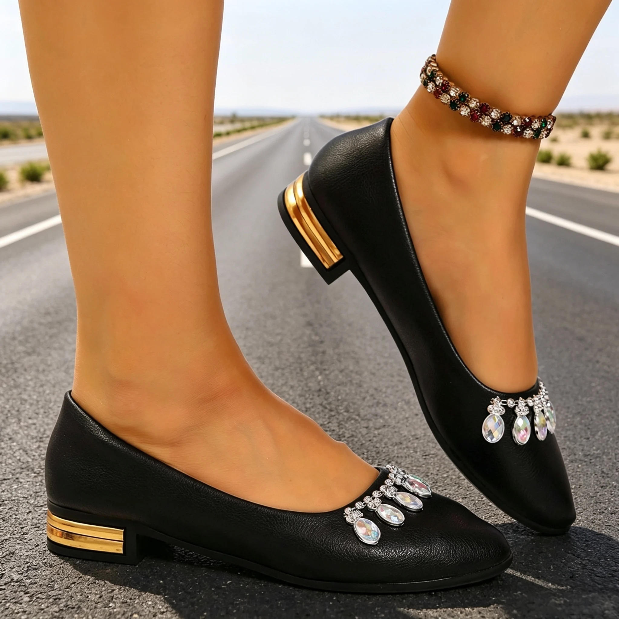 أحذية نسائية مسطحة ذات مقدمة م - مراجعة Women Shoes Sale وسعره